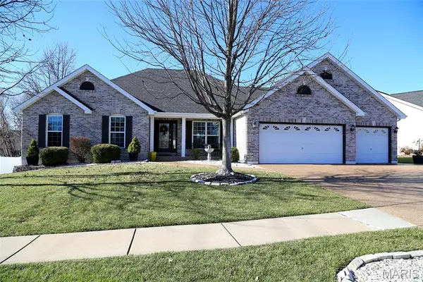 1365 Presidents Landing Drive, O'Fallon, MO 63366