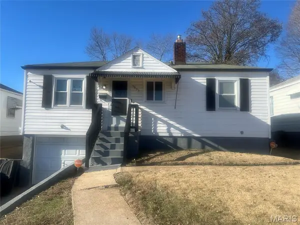 5653 Sunbury Avenue, Country Club Hills, MO 63136