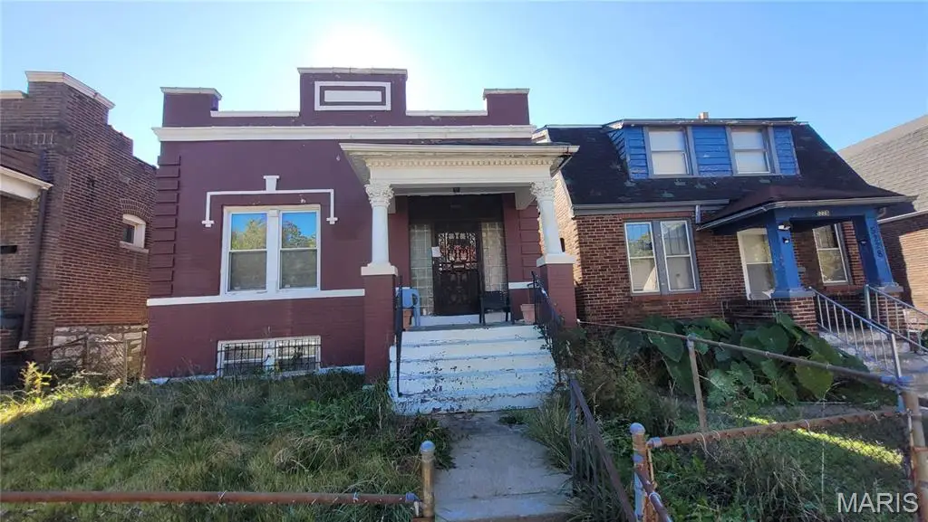 5226 Theodosia Avenue, Saint Louis, MO 63113 - Image #1