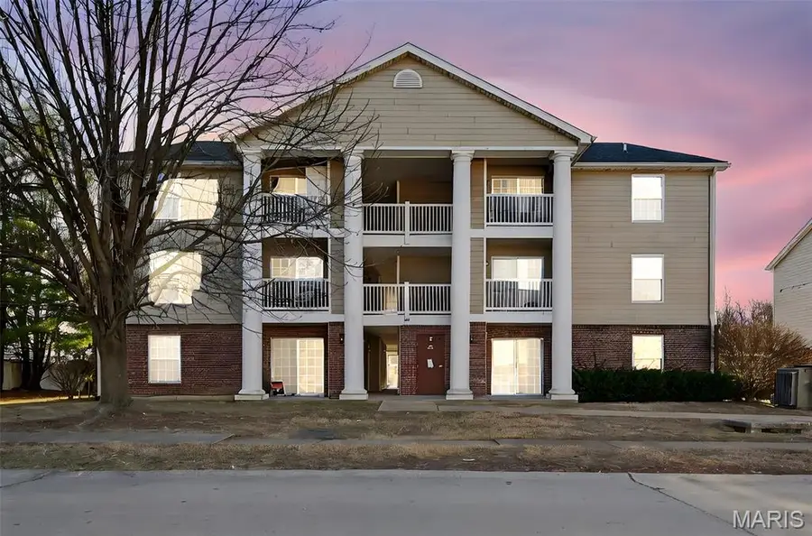660 Materdie Lane #104, Florissant, MO 63031 - Image #2