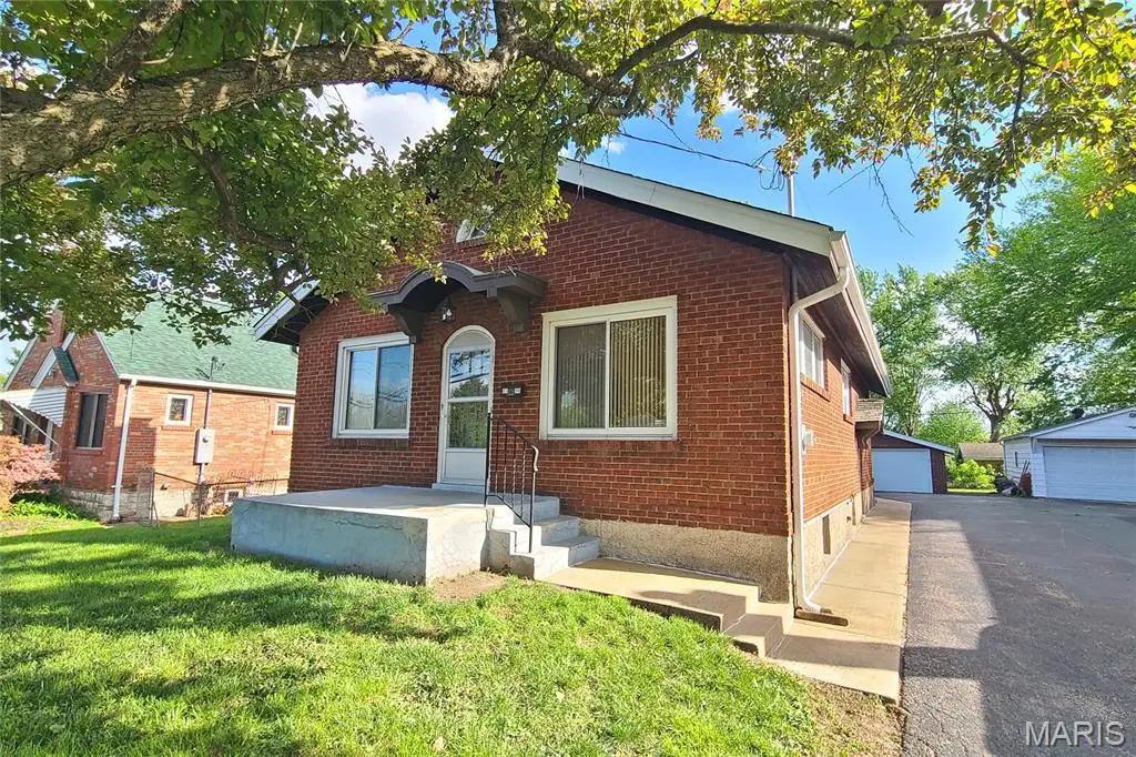 6104 Heege Road, Affton, MO 63123 - #1