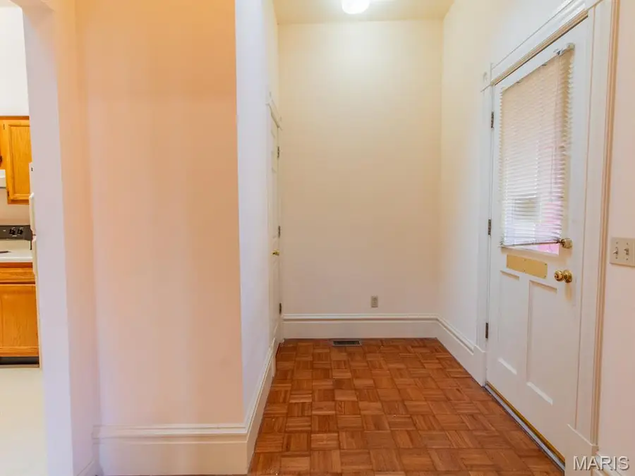 2402 S 10th Street, Saint Louis, MO 63104 - Image #3