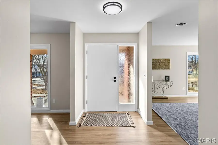 7 Chevington Court, Ballwin, MO 63011 - Image #2