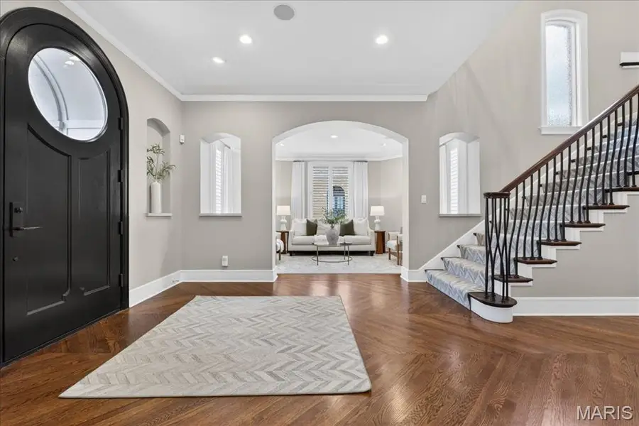 208 Lancaster Drive, Saint Louis, MO 63105 - Image #3