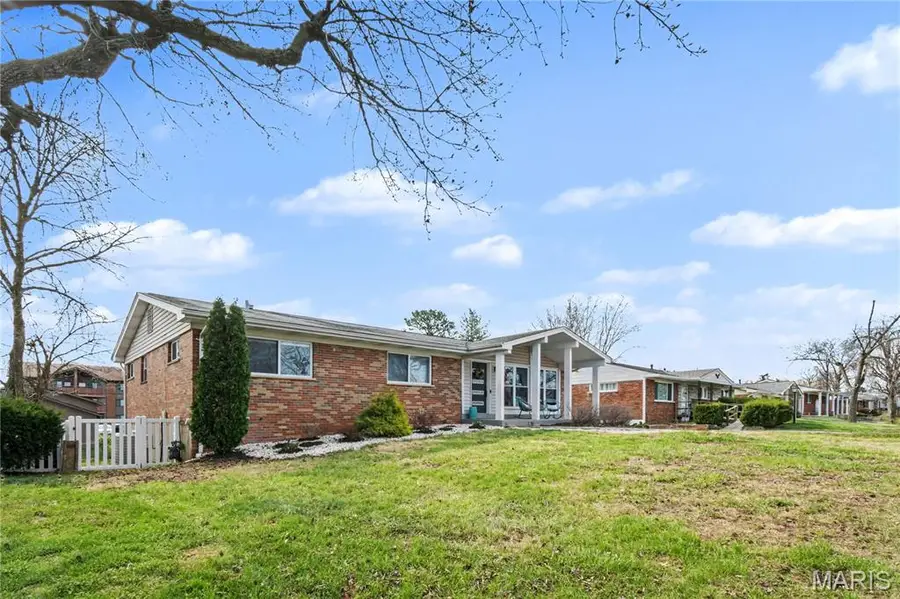 3608 Cordes Drive, Mehlville, MO 63125 - #3