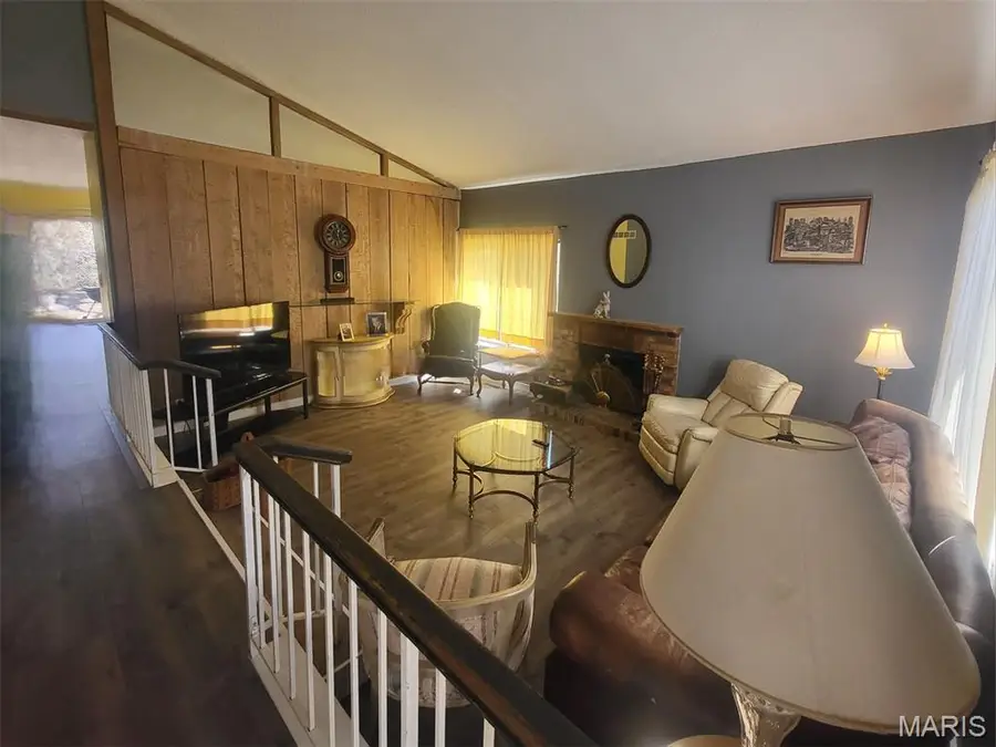 1284 Kew Gardens Drive, Florissant, MO 63031 - #2