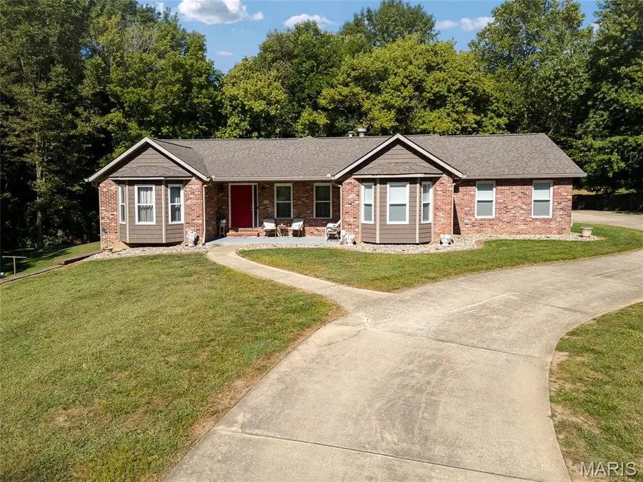 109 Kingsbrooke Boulevard, Glen Carbon, IL 62034 - Image #3