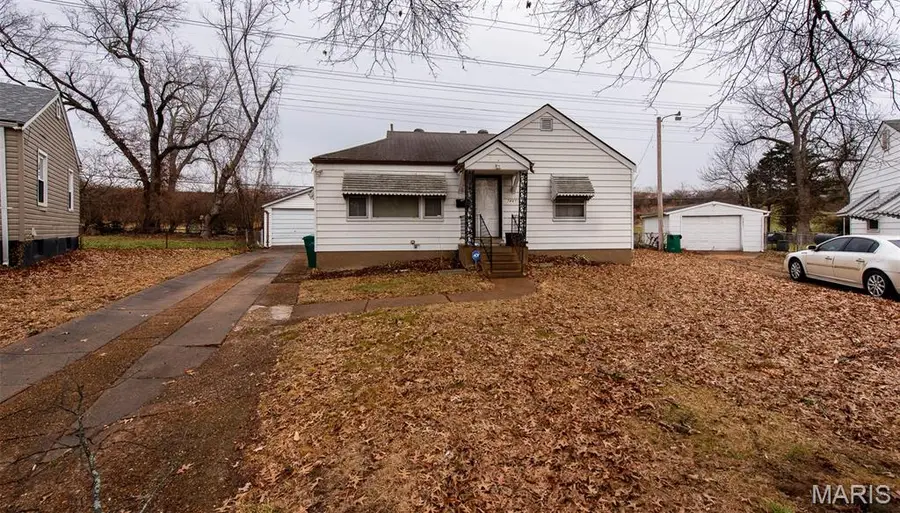 7401 Haywood Drive, Hanley Hills, MO 63133 - Image #2