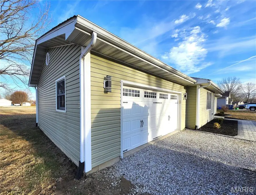 629 Tamarach Drive, Edwardsville, IL 62025 - Image #3