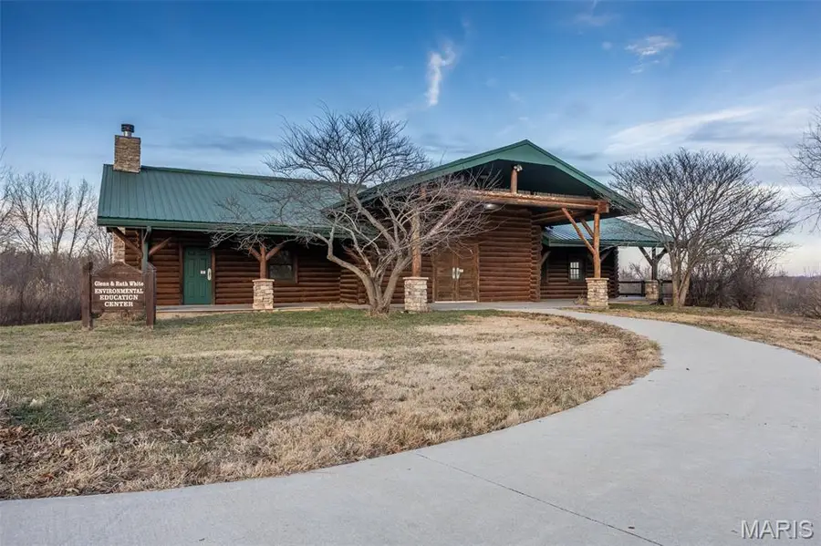 1350 Ayers Road, Greenville, IL 62246 - Image #3