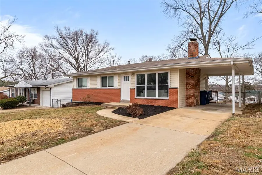12 Lennox Terrace, Maryland Heights, MO 63043 - Image #2