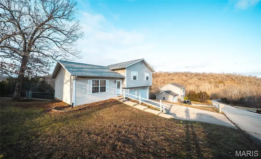 17130 Lensman Road, Saint Robert, MO 65584 - Image #2