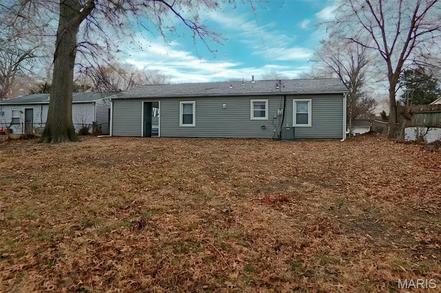 860 Saint Bartholomew Drive, Cahokia, IL 62206 - Image #2