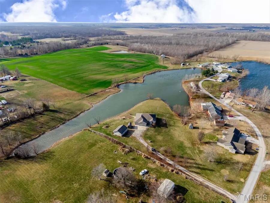 5476 Waterway Drive, Pinckneyville, IL 62274 - Image #2