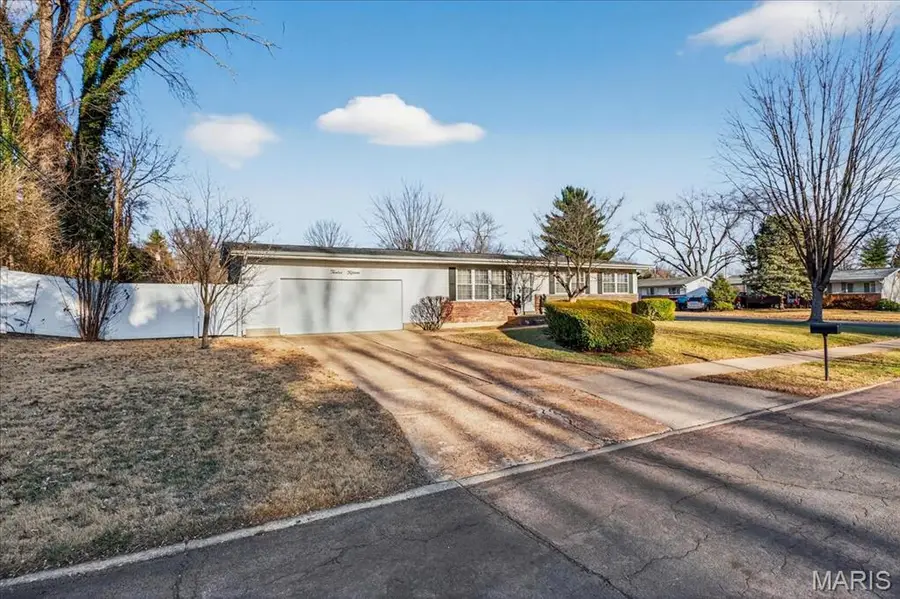 1215 Kostka Lane, Florissant, MO 63031 - Image #2