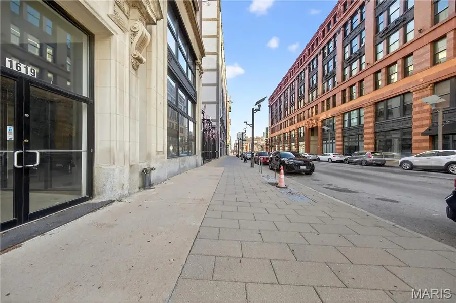 1619 Washington Avenue #803, Saint Louis, MO 63103 - Image #2