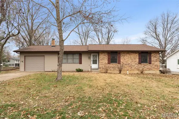 709 Ron Avenue, Washington, MO 63090