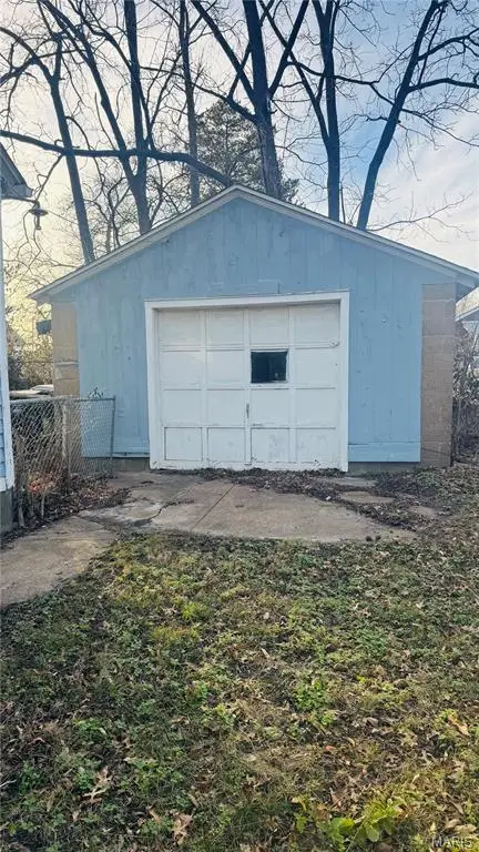 2645 Carson Road, Saint Louis, MO 63114 - Image #3