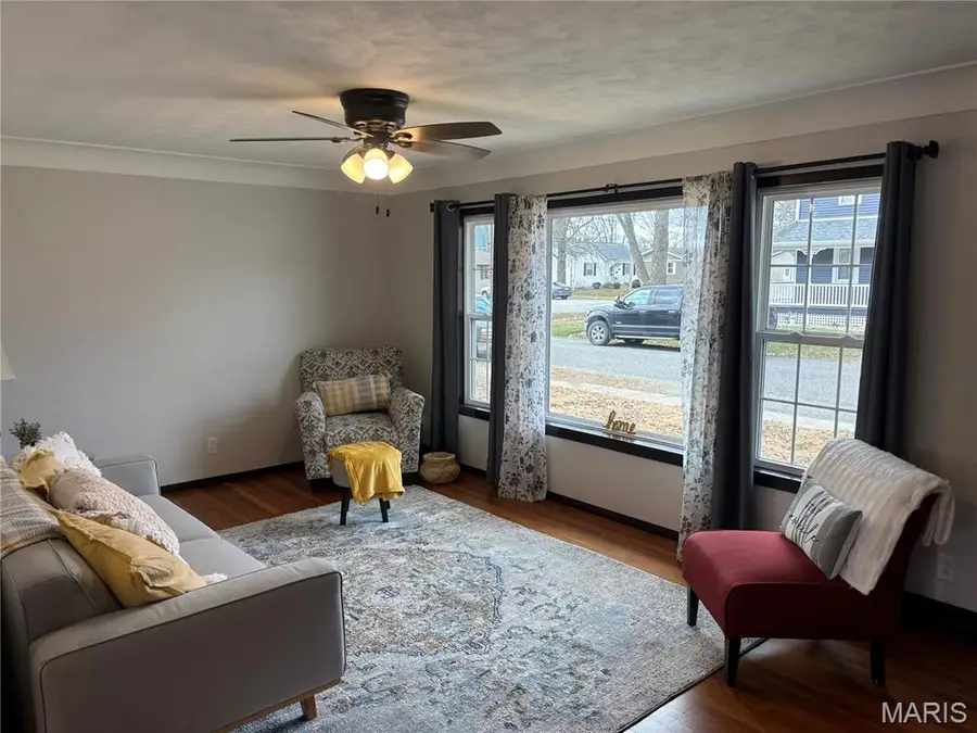 210 N Elm Street, Breese, IL 62230 - Image #3