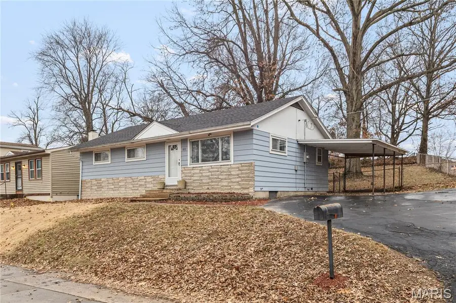 801 Elsworth Place, Ferguson, MO 63135 - Image #2