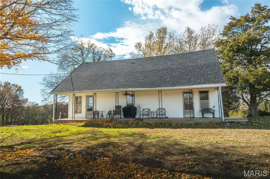 31 Sparks Hill Road, Elizabethtown, IL 62931 - Image #2