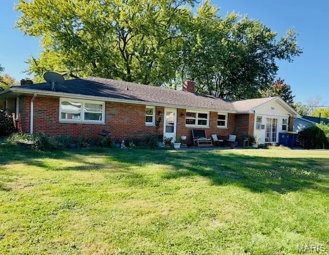 13 Carolyn Street, Glen Carbon, IL 62034 - Image #2