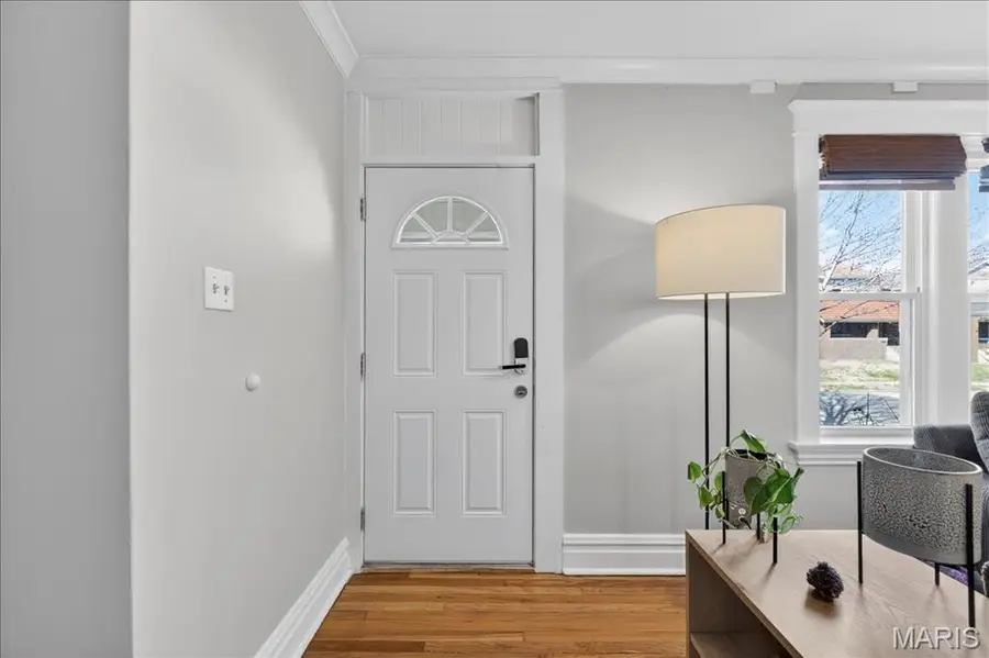 5234 Devonshire Avenue, Saint Louis, MO 63109 - #3