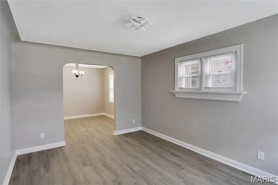 4556 Carter Avenue, Saint Louis, MO 63115 - Image #2