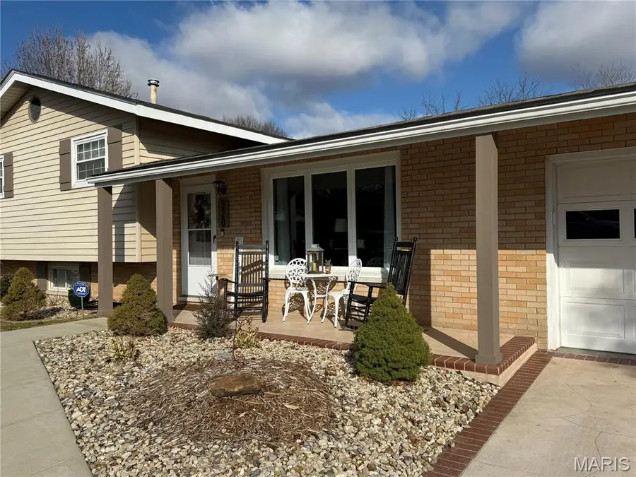 320 Reno Avenue, East Alton, IL 62024 - Image #2