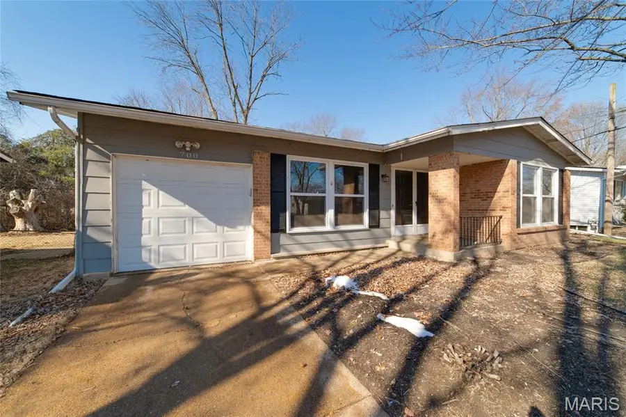 700 Sherwood Drive, Florissant, MO 63031 - #3