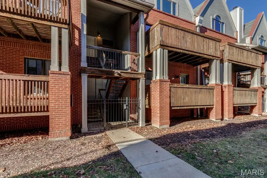 4111 W Pine Boulevard #11, Saint Louis, MO 63108 - Image #2