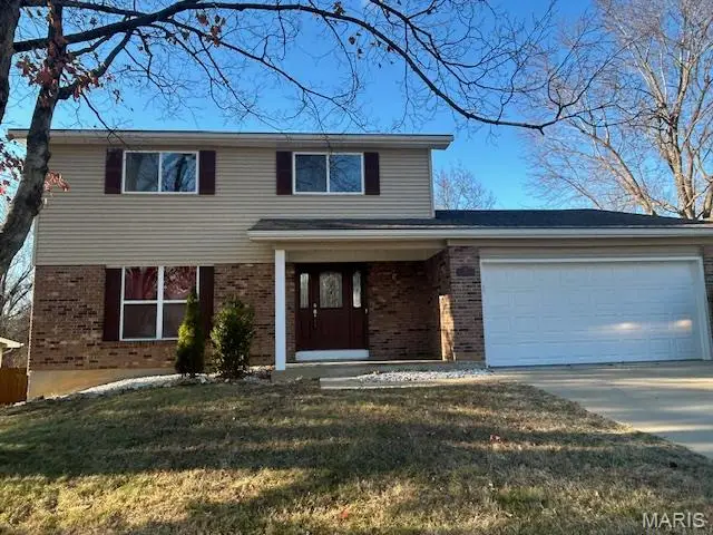 12 Millrace Court, Saint Peters, MO 63376 - Image #1