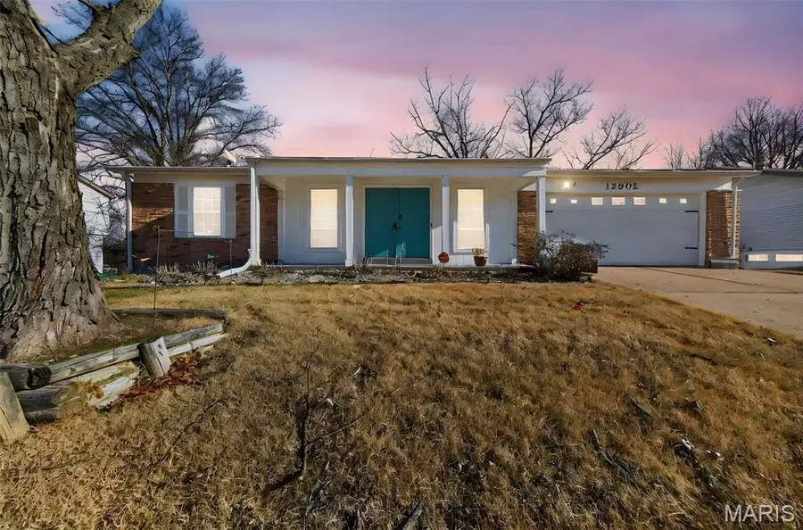 12902 Vista Ridge Lane, Spanish Lake Township, MO 63138 - Image #2