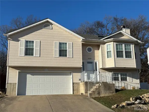 4269 NW Point Drive, House Springs, MO 63051