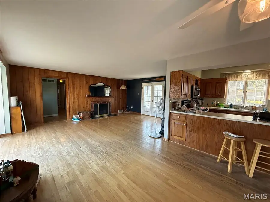 28 Eau Claire Drive, Saint Charles, MO 63301 - #2