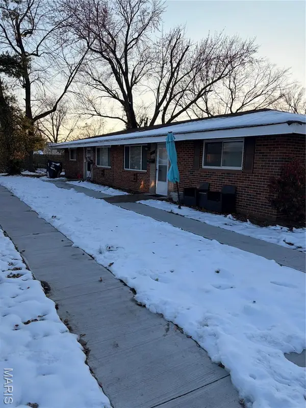 11280 Liana Lane, St Ann, MO 63074