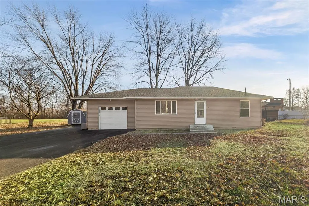 11 Richard Place, Belleville, IL 62223 - #1