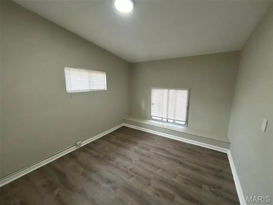 1132 Lakeview Avenue, Saint Louis, MO 63138 - Image #3