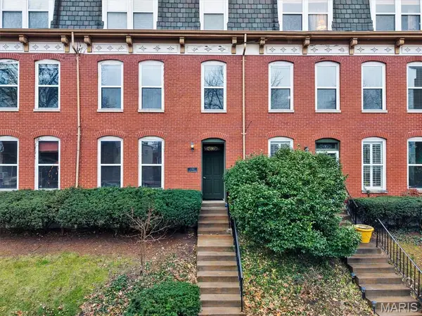 2310 Rutger Street #D, St Louis, MO 63104