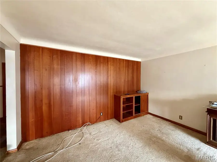 9421 Dickerson Drive, Jennings, MO 63136 - Image #3