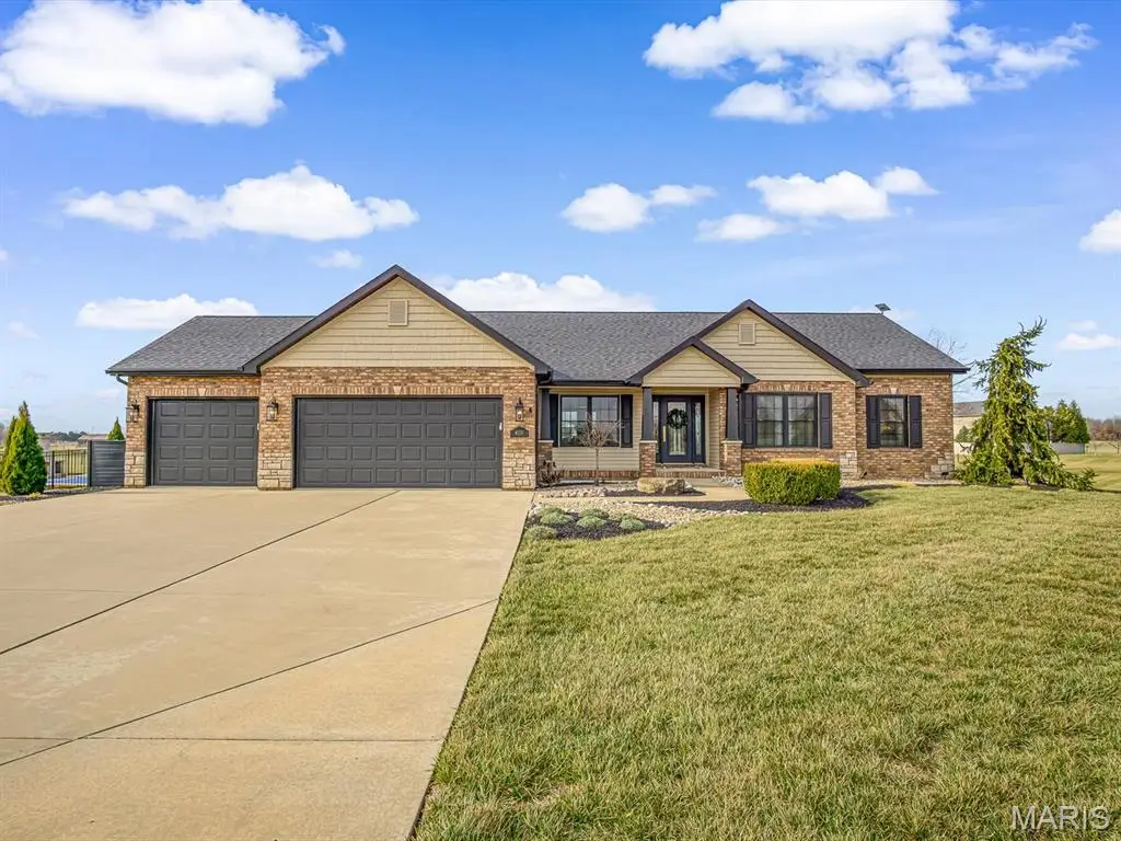 4119 Summer Oak Drive, Smithton, IL 62285 - Image #1