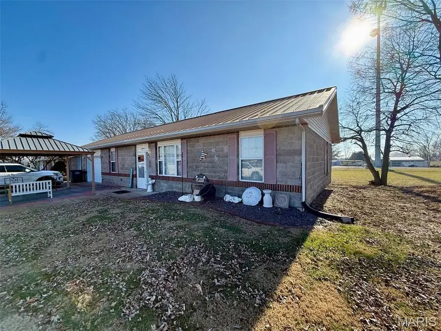 1800 Cope Drive, Jerseyville, IL 62052 - Image #2