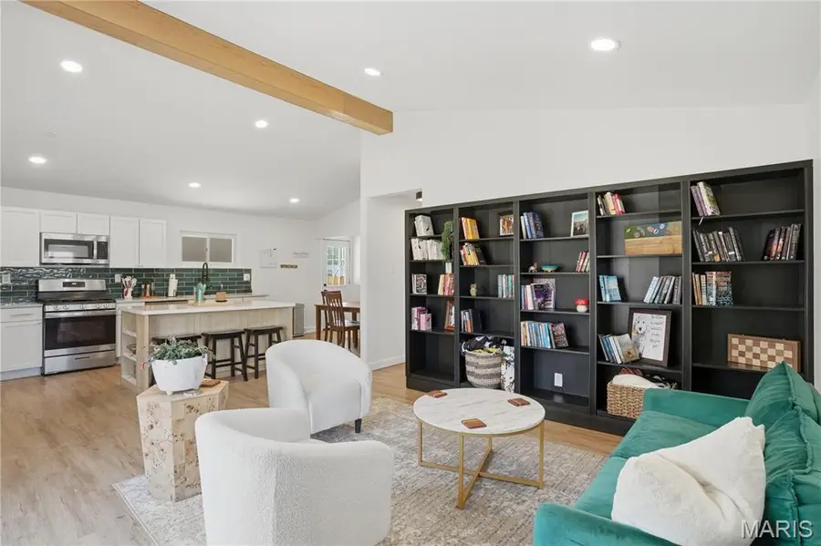 1211 Fernleaf Drive, Saint Louis, MO 63126 - Image #2