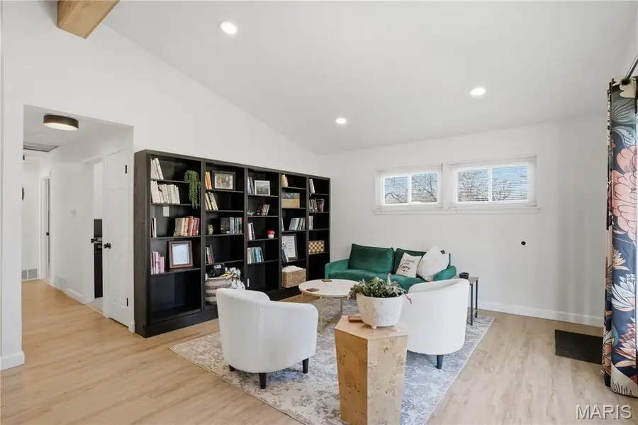 1211 Fernleaf Drive, Saint Louis, MO 63126 - Image #3