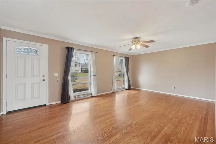 12476 Sparrowwood Drive, Saint Louis, MO 63146 - Image #2