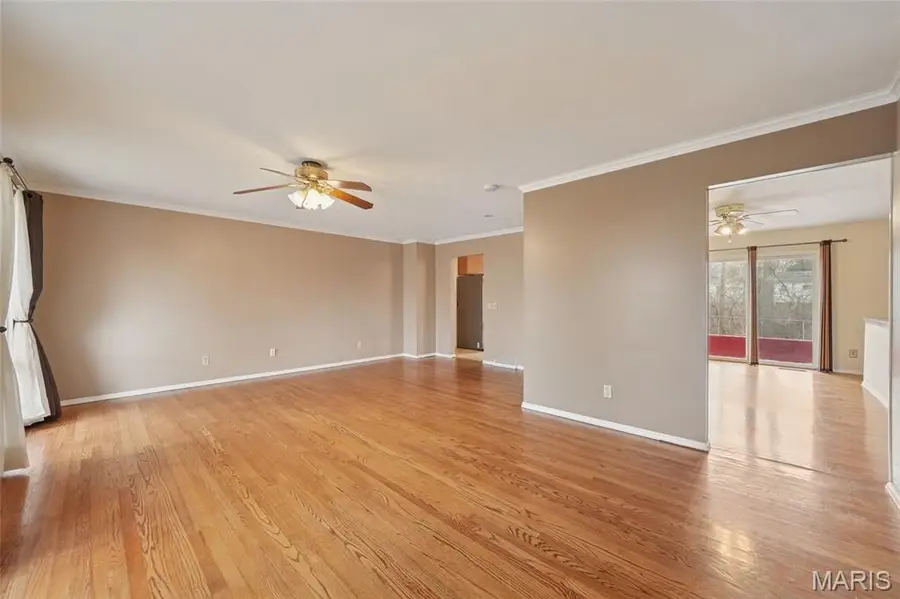 12476 Sparrowwood Drive, Saint Louis, MO 63146 - Image #3