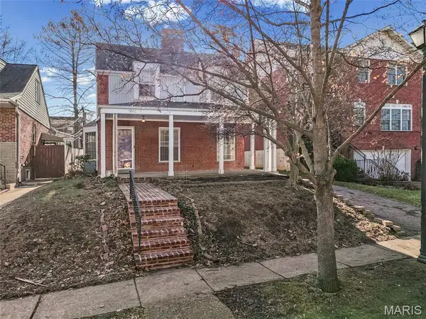 7840 Stanford Avenue, University City, MO 63130