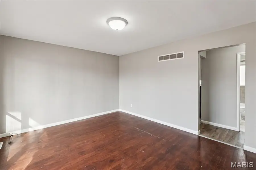 1035 Kostka Lane, Florissant, MO 63031 - #3