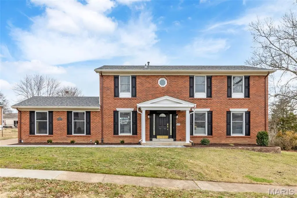 304 Shady Meadows Drive, Ballwin, MO 63011 - Image #1