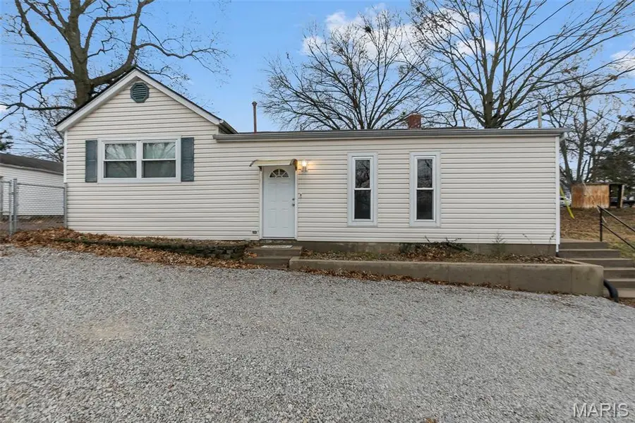 52 Linn Drive, Ste Genevieve, MO 63670 - Image #2